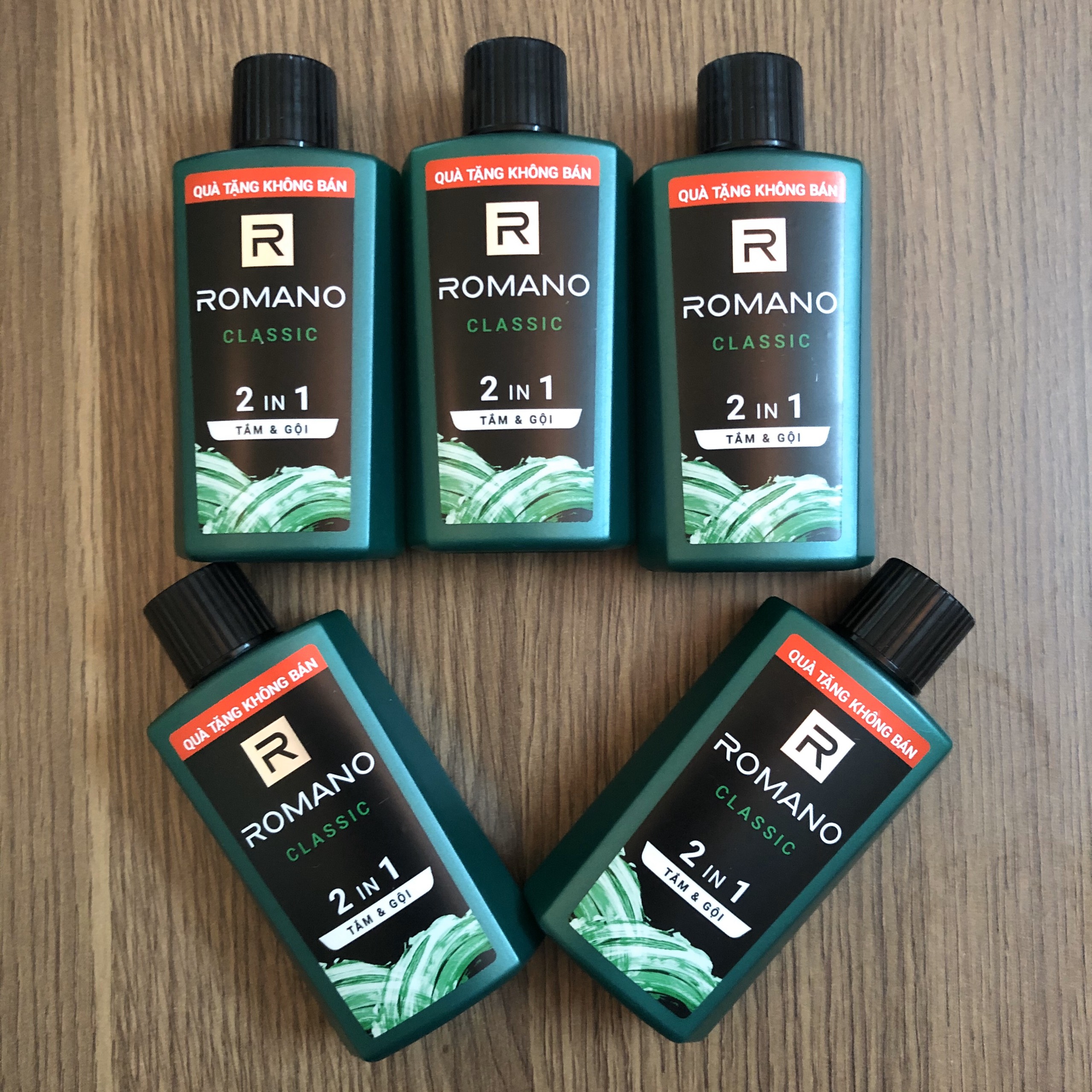 Set 5 chai dầu tắm gội Romano 2 trong 1