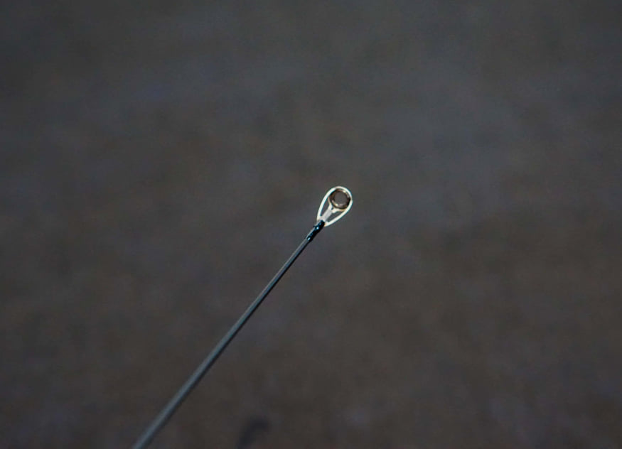 CẦN CÂU LURE MÁY ĐỨNG DAIWA TORNADO