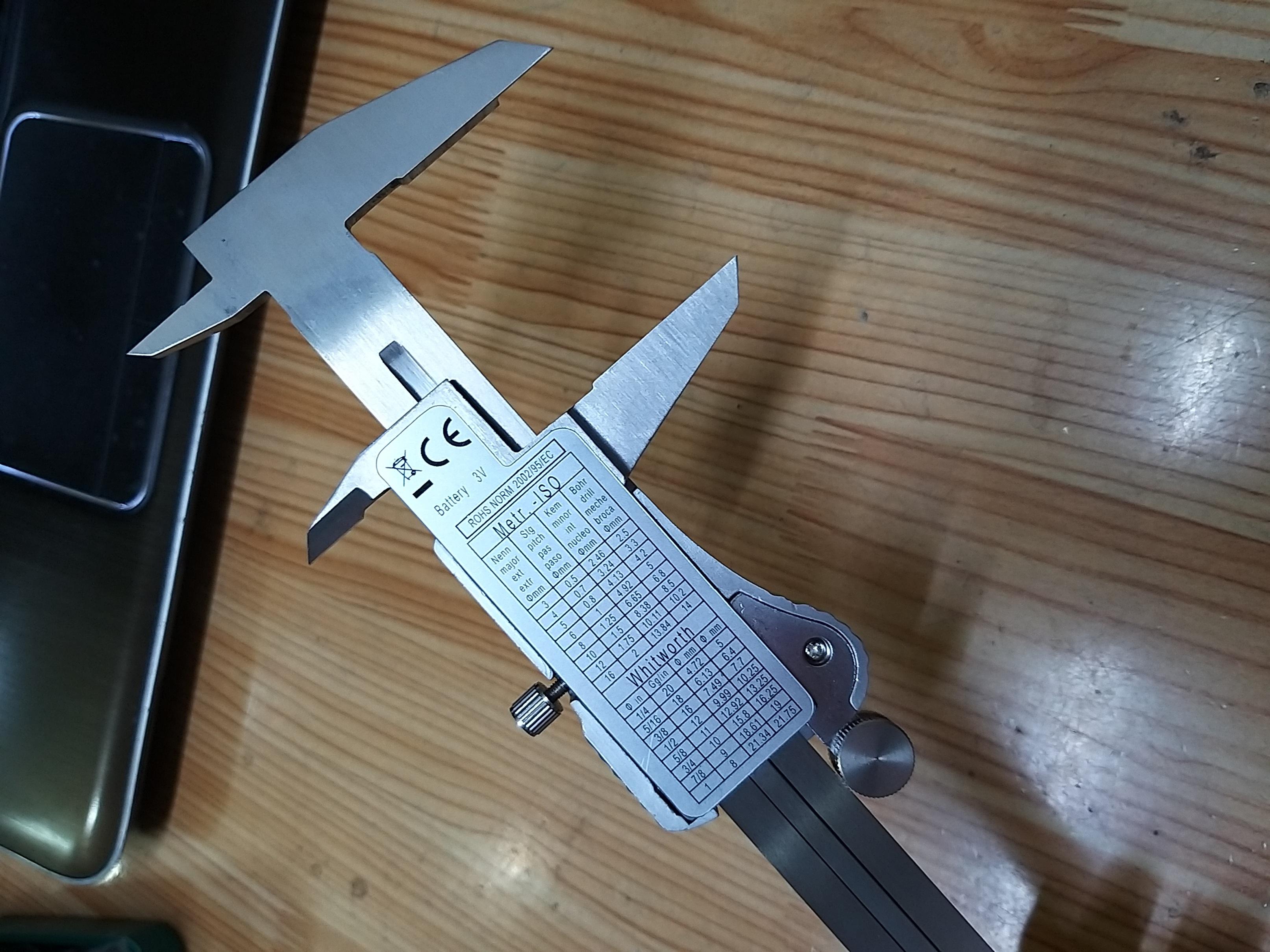 [HCM] Thước Cập L+R+T Điện Tử 150mm