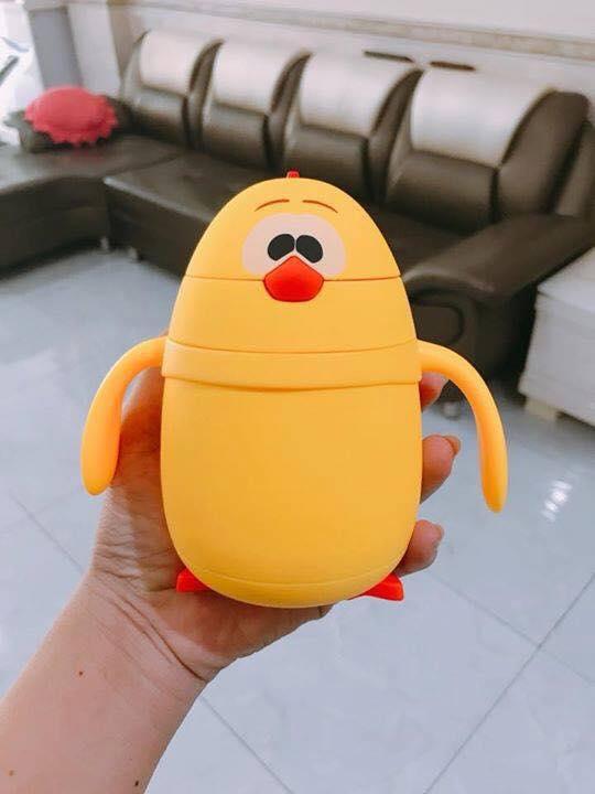 Bình uống nước trẻ em siêu dễ thương