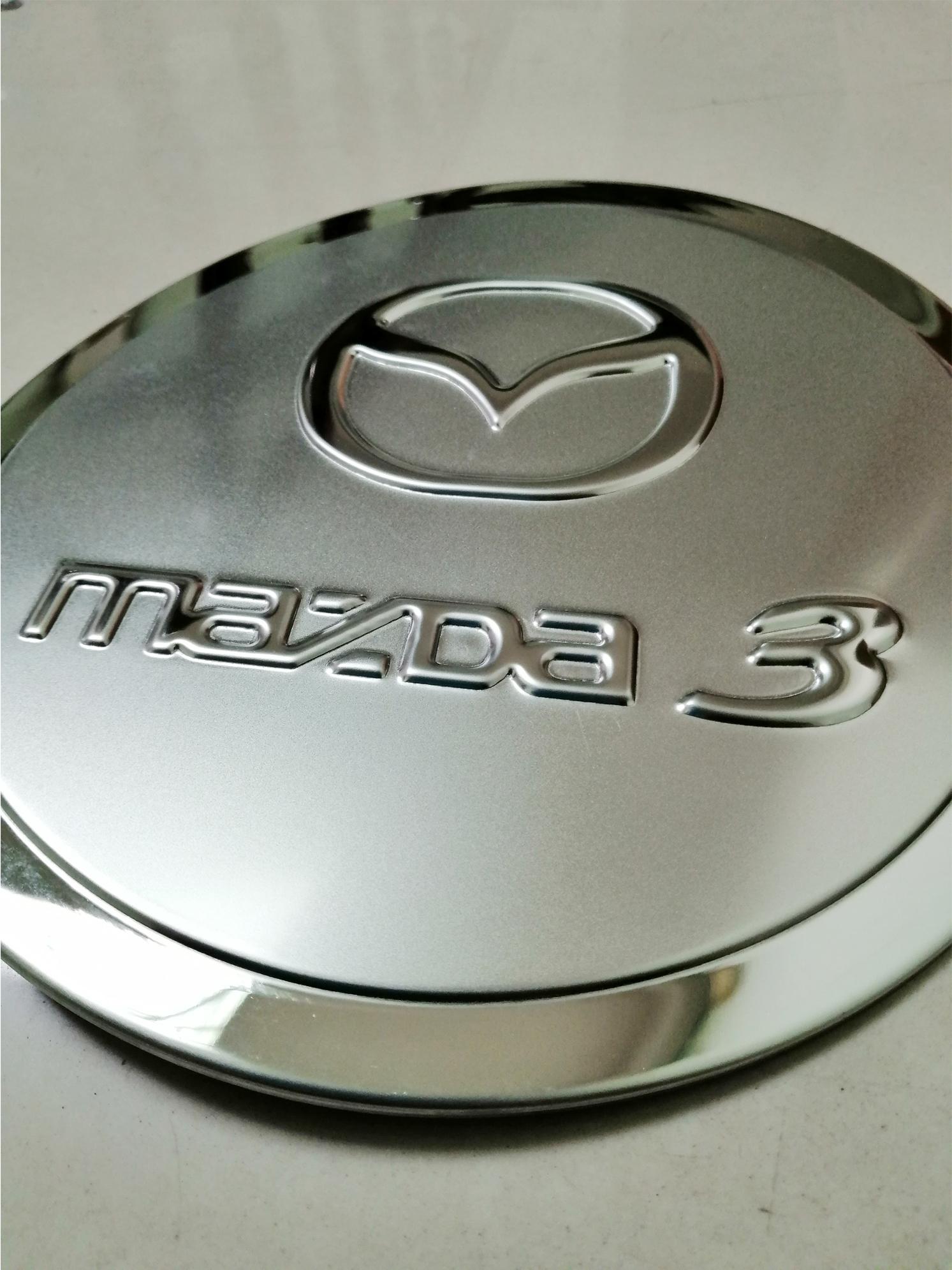 Ốp nắp xăng Mazda 3