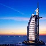 Mô hình khách sạn Burj Al Arab cao 15 cm (màu vàng rêu)
