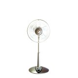 Quạt đứng lửng KDK P30KH (Champanh)
