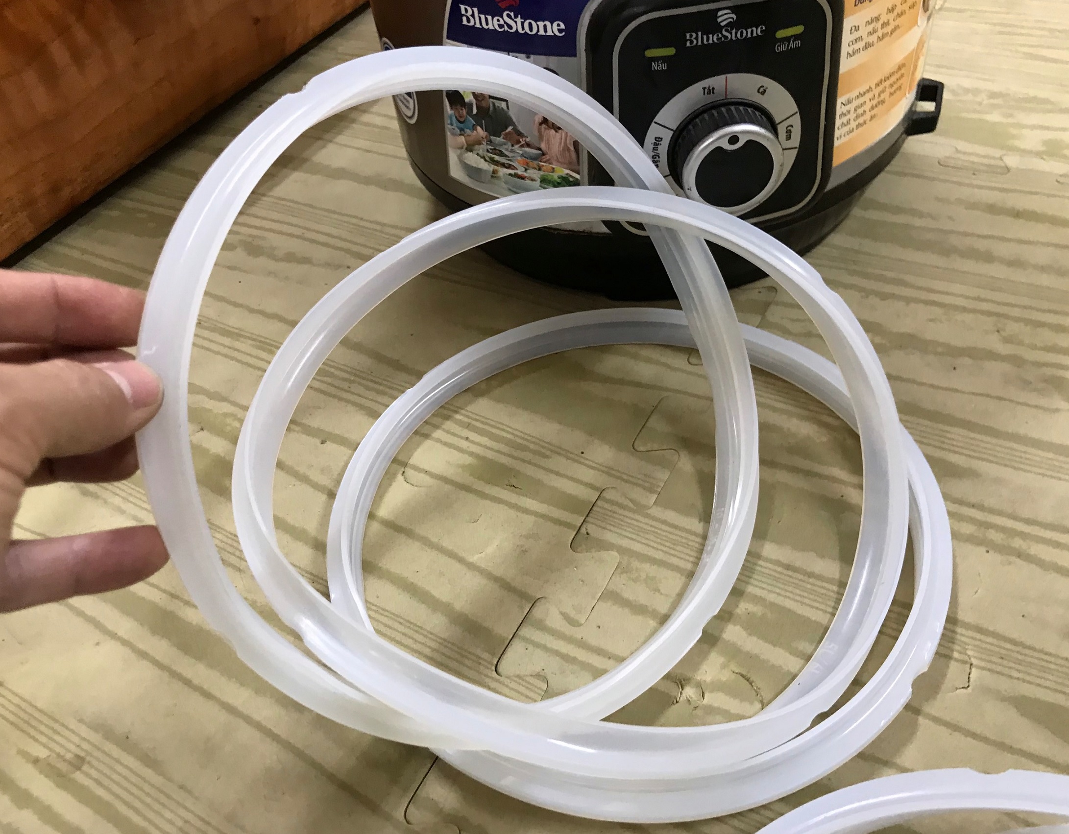 Bộ vung nhôm có Gioăng nồi áp suất đa năng Bluestone 24cm và 22cm