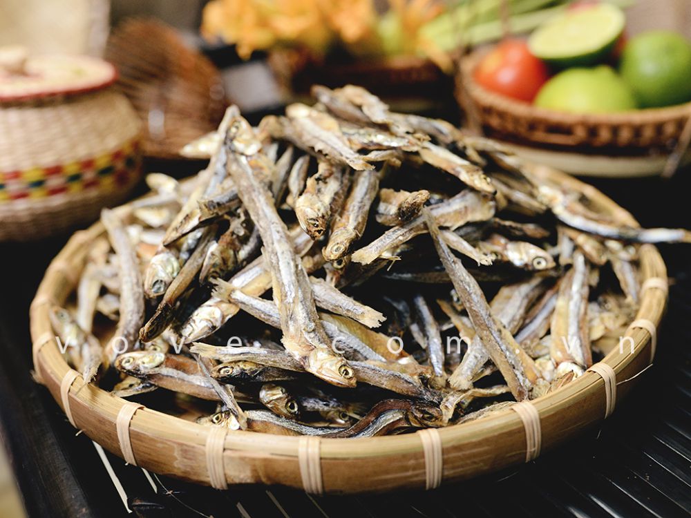 Cá khô nhỏ rim chua ngọt, Các loại khô cá ngon - Cá cơm khô loại béo Miền Tây, mình dày, bao ngon - Hàng sạch, 100% tự nhiên, hàng Việt Nam Xuất Khẩu 1kg, 500gr, 100gr