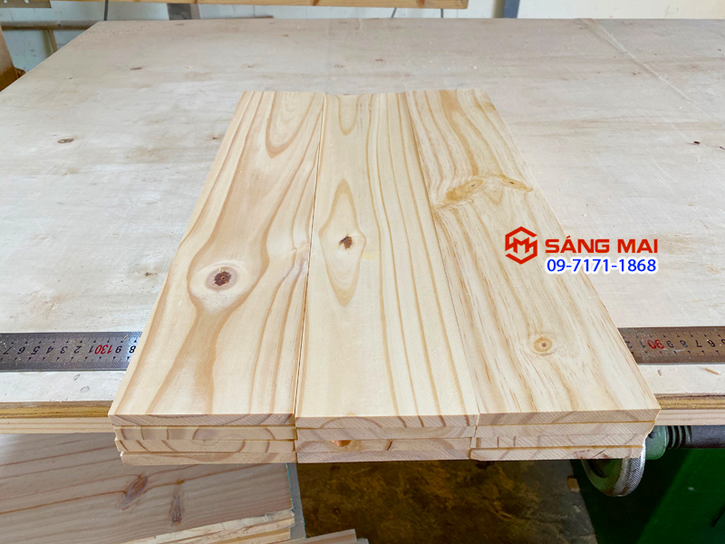 Tấm gỗ thông dày 1cm x  mặt rộng 10cm x dài 50cm + láng mịn 4 mặt