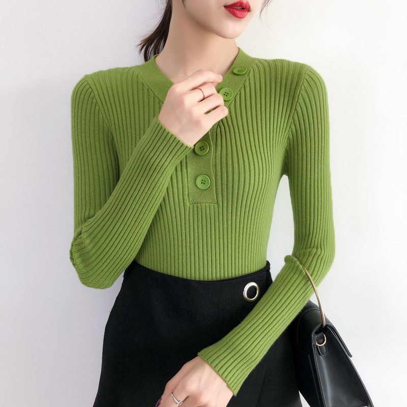 Áo Len Cổ V Đính Nút Cách Điệu