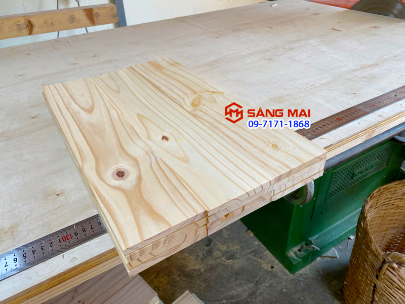 Tấm gỗ thông dày 1cm x mặt rộng 10cm x dài 50cm + láng mịn 4 mặt