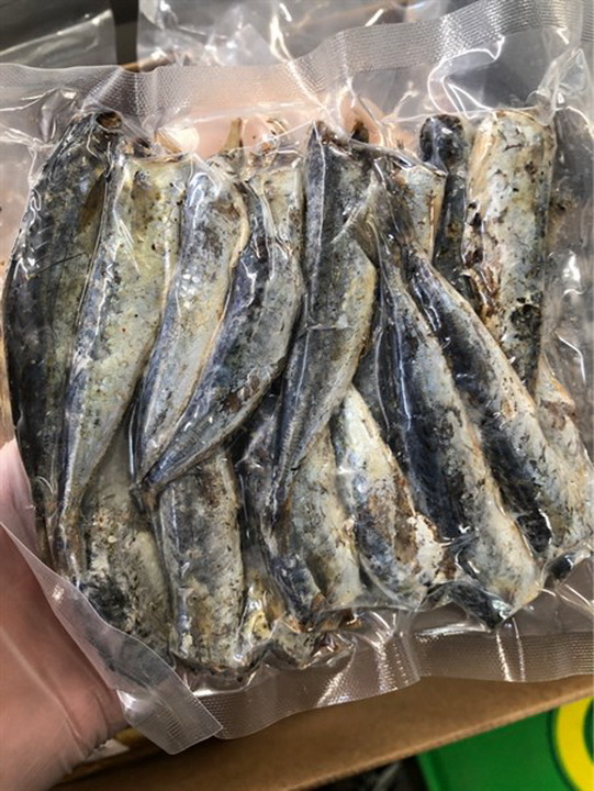 Cá Khô Chiên Đường, Khô Cá Nục không Đầu Đặc Sản Cà Mau Thịt Săn Chắc, Thơm Ngon, Giàu Dinh Dưỡng Hút Chân Không Túi 200GRAM, 500Gram, 1 Kg