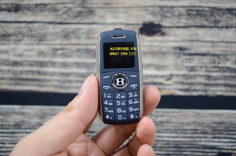 Điện thoại độc mini bv8