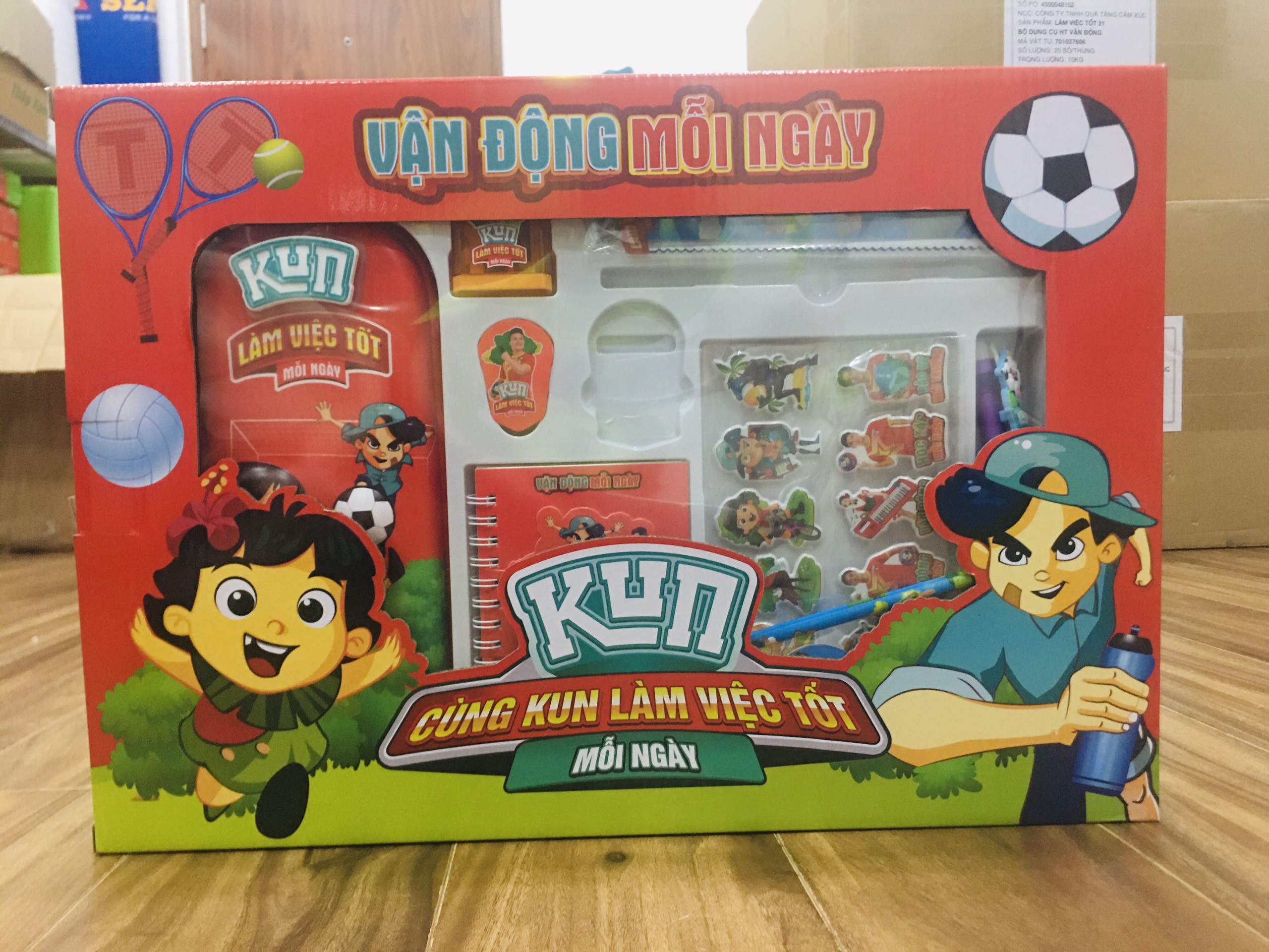 Bộ dụng cụ học tập Kun - Cùng Kun làm việc tốt mỗi ngày