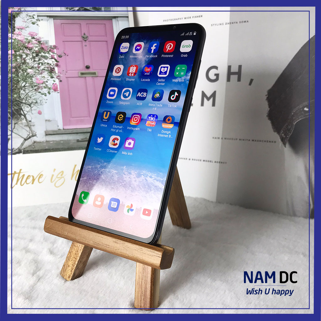 Giá để điện thoại gỗ, kệ đỡ điện thoại, loại 3 chân