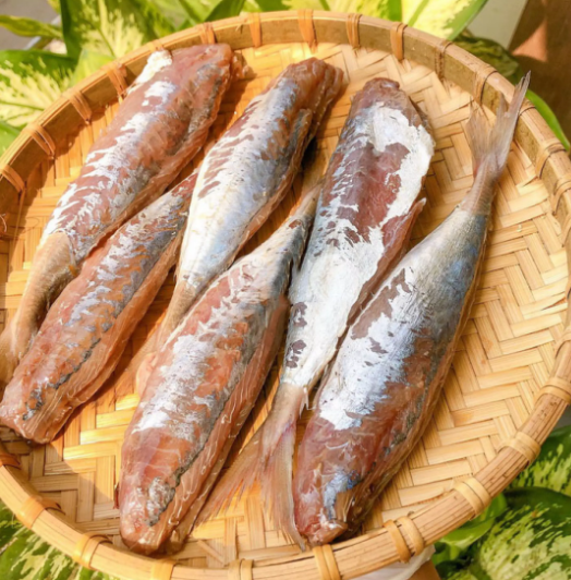 Cá minh thái khô, Chế biến cá nục khô - Khô cá Nục bỏ đầu loại To, thịt Dai, Thơm ngon giàu Dinh Dương , Sạch sẽ, An toàn - 100% tự nhiên. 1kg, 500gr, 100gr