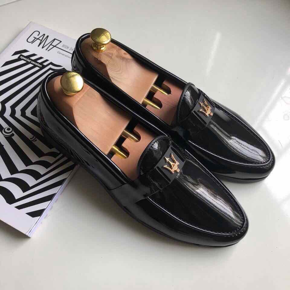 Giày thể thao, giày sneaker nam đen sọc đen đế đen