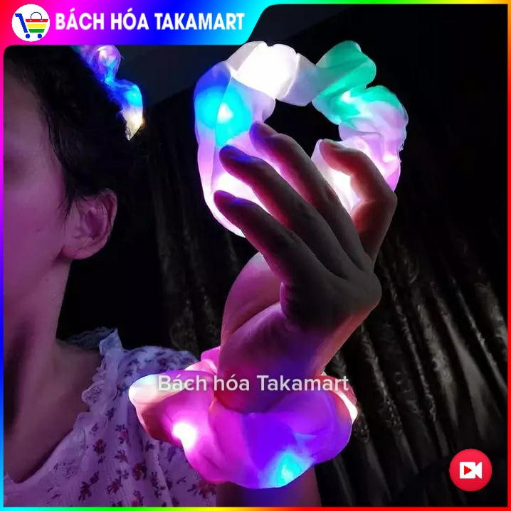 [Video 42 mẫu Hot Trend] Cột tóc đèn Led siêu phát sáng Scrunchies đèn Led 3 kiểu nhấp nháy Led đom đóm crunchies cột tóc phát sáng dây buộc tóc phát sáng cột tóc scrunchies galaxy dây buộc tóc đồ cột tóc rẻ - Bách hóa Takamart