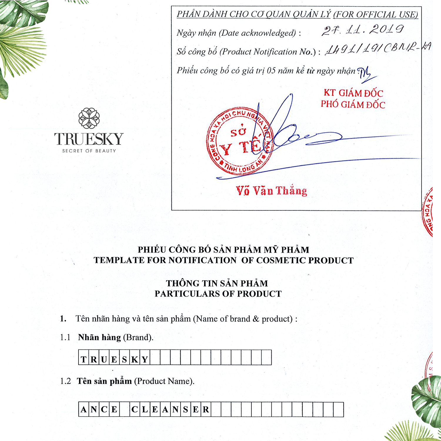 Sữa rửa mặt tạo bọt than hoạt tính Truesky 60ml