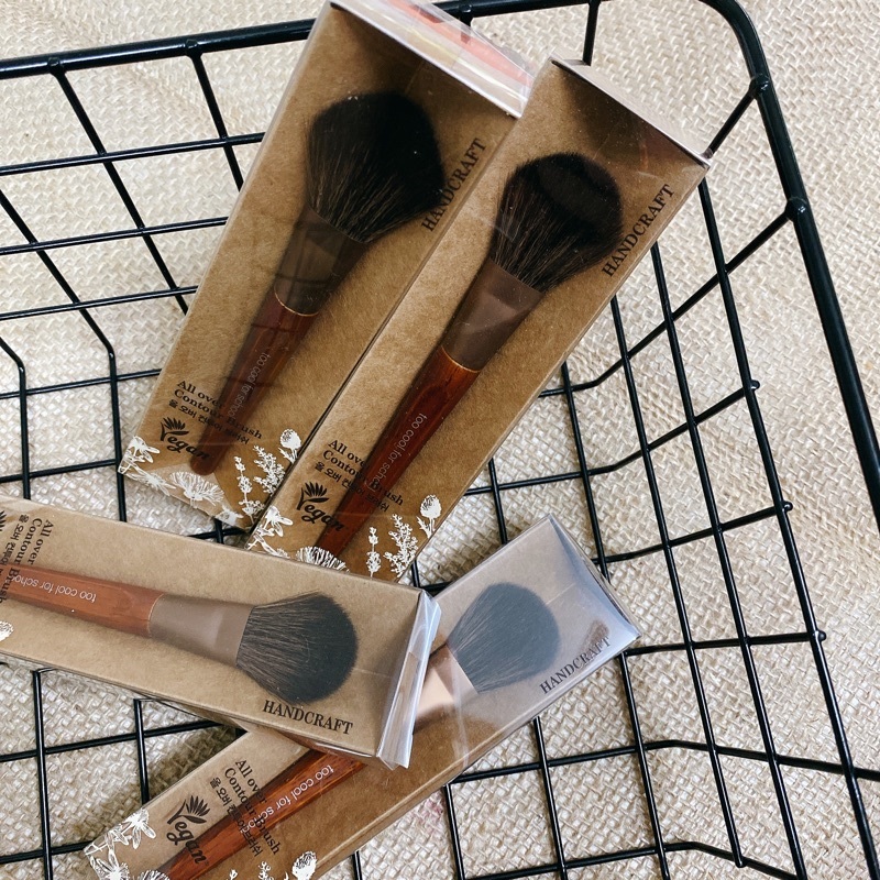 Cọ má hồng Too Cool For School All Over Contour Brush