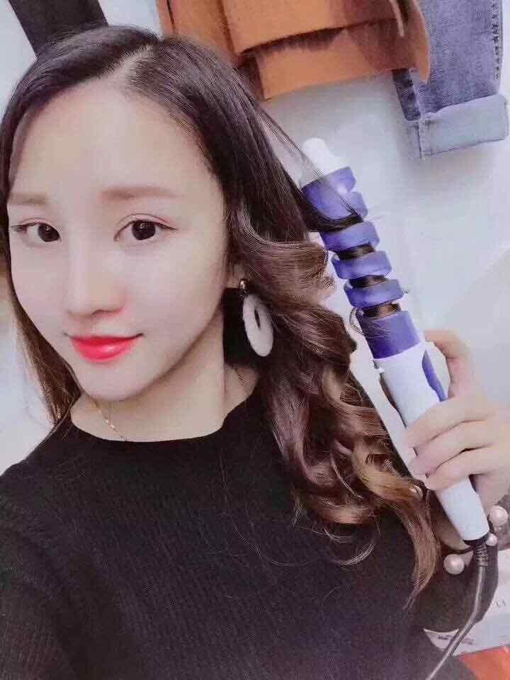 Cách uốn xoăn bằng máy làm tóc nova 3in1 GẬY UỐN XOĂN NOVA 2 SIZE IN 1 | Máy uốn tóc Gậy uốn xoăn nova 8558 cao cấp | Máy uốn tócmáy uốn tóc nova giá tốt Tháng 10, 2021 | Mua ngay máy uốn tóc nova giá tốt Tháng 10, 2021 Dụng cụ làm đẹp