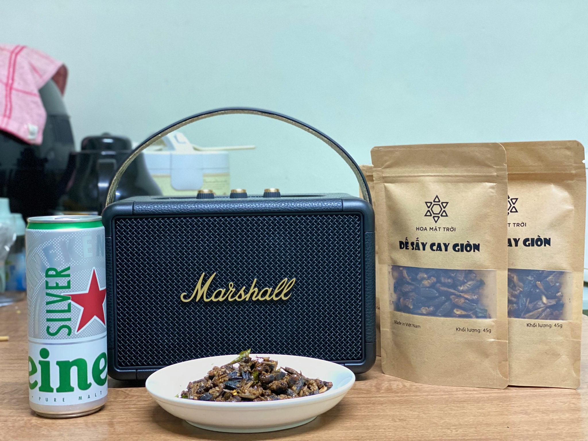 Dế Sấy Cay giòn BeeShop BS01, Dế sấy ăn liền, dế rang tỏi ớt, món ăn côn trùng