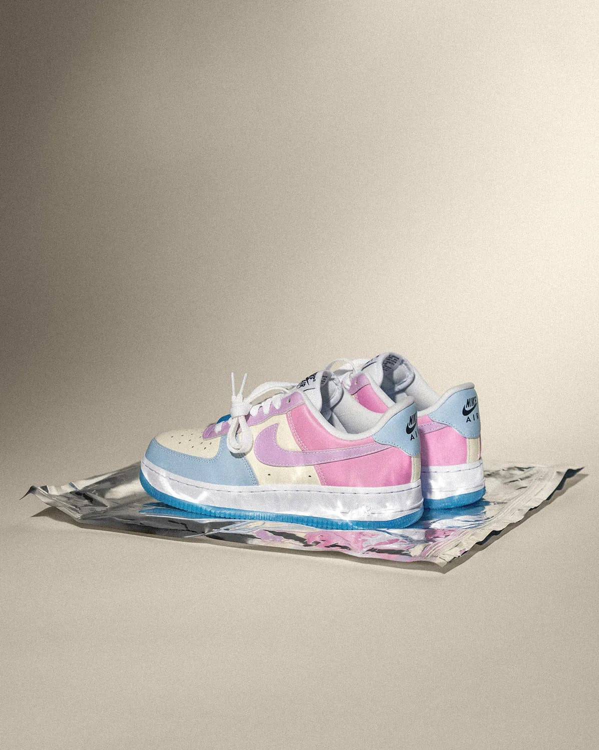 Giày Nike Air Force 1 Low LX UV Reactive Đổi Màu