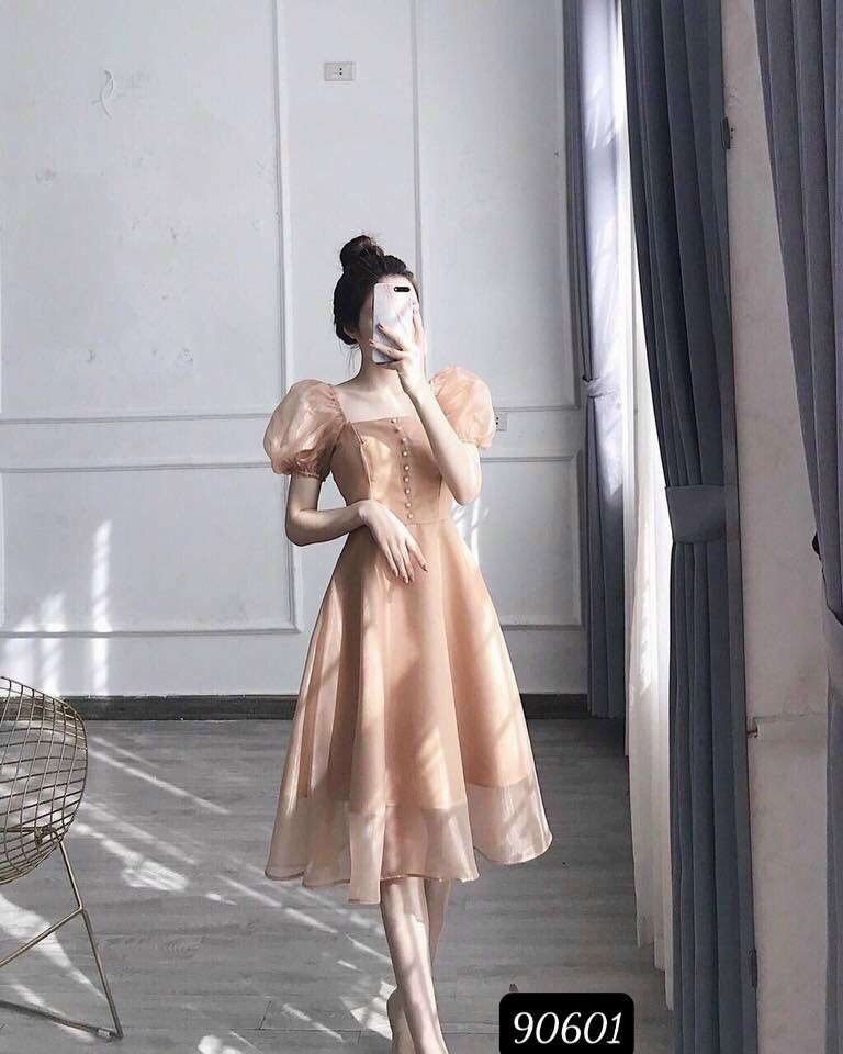 Đầm trễ vai tay dài phong cách quý tộc gợi cảm