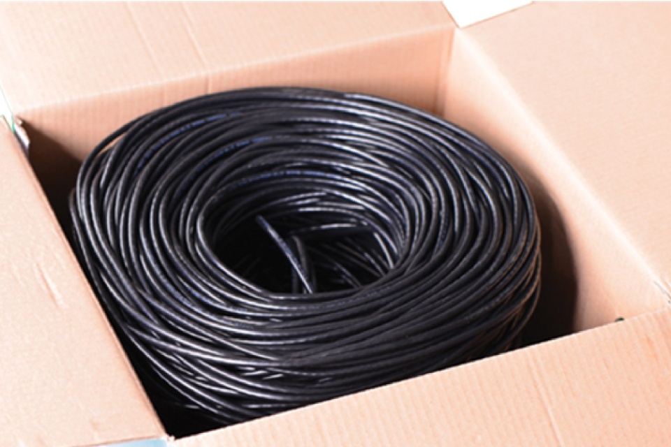 Thùng cáp mạng UGREEN bấm sẵn CAT6 24AWG dài 40m 11285 - Lõi đồng nguyên chất, hiệu suất đến 500 MHz Thùng cáp mạng UGREEN bấm sẵn CAT6 24AWG dài 40m 11285 - Lõi đồng nguyên chất, hiệu suất đến 500 MHz