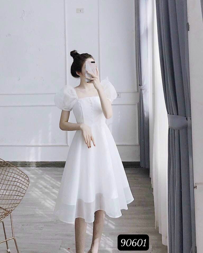 Đầm trễ vai tay dài phong cách quý tộc gợi cảm