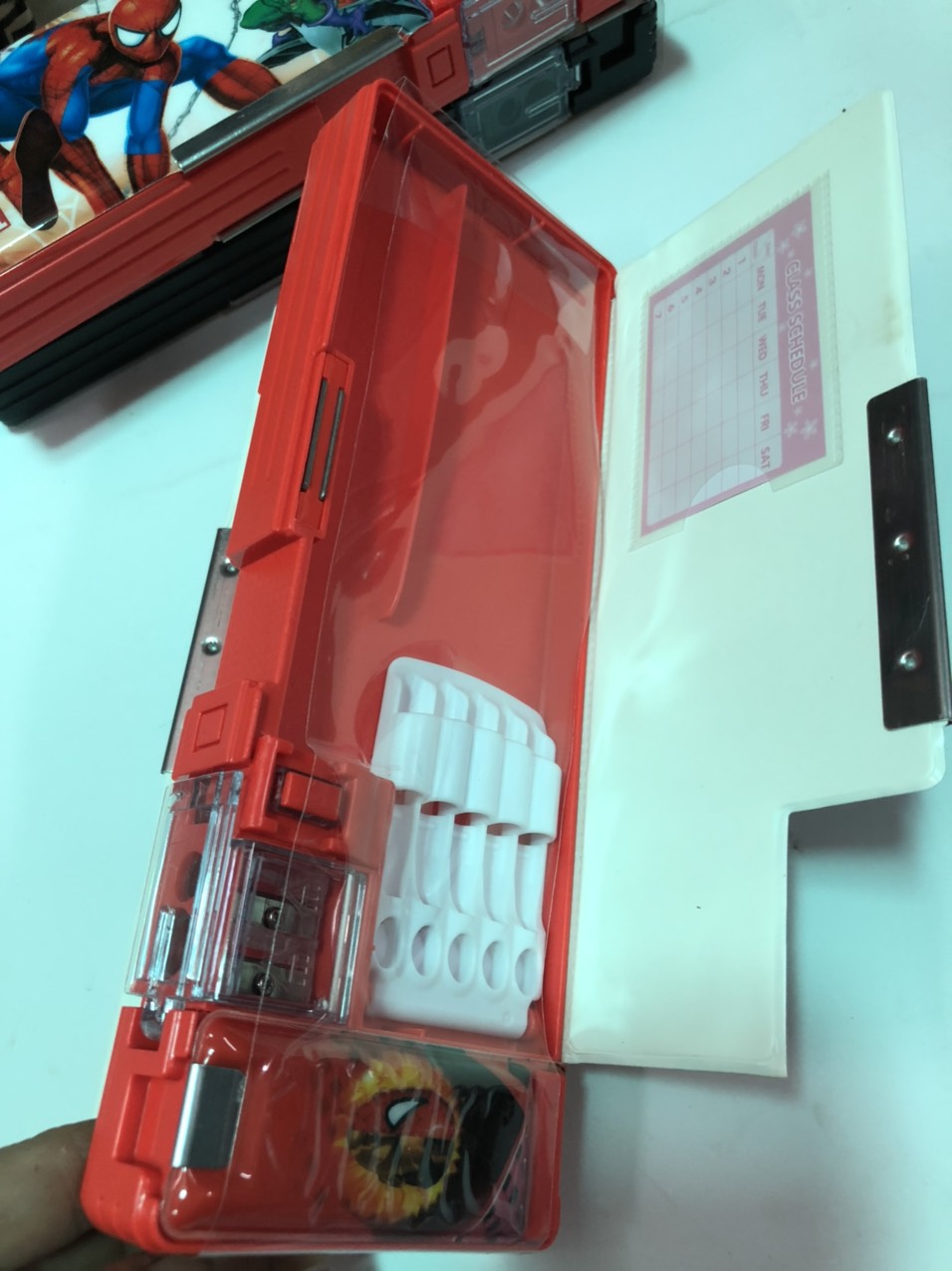 Hộp đựng bút nam châm siêu nhân loại 1 có 2 khay riêng biệt cho bé trai