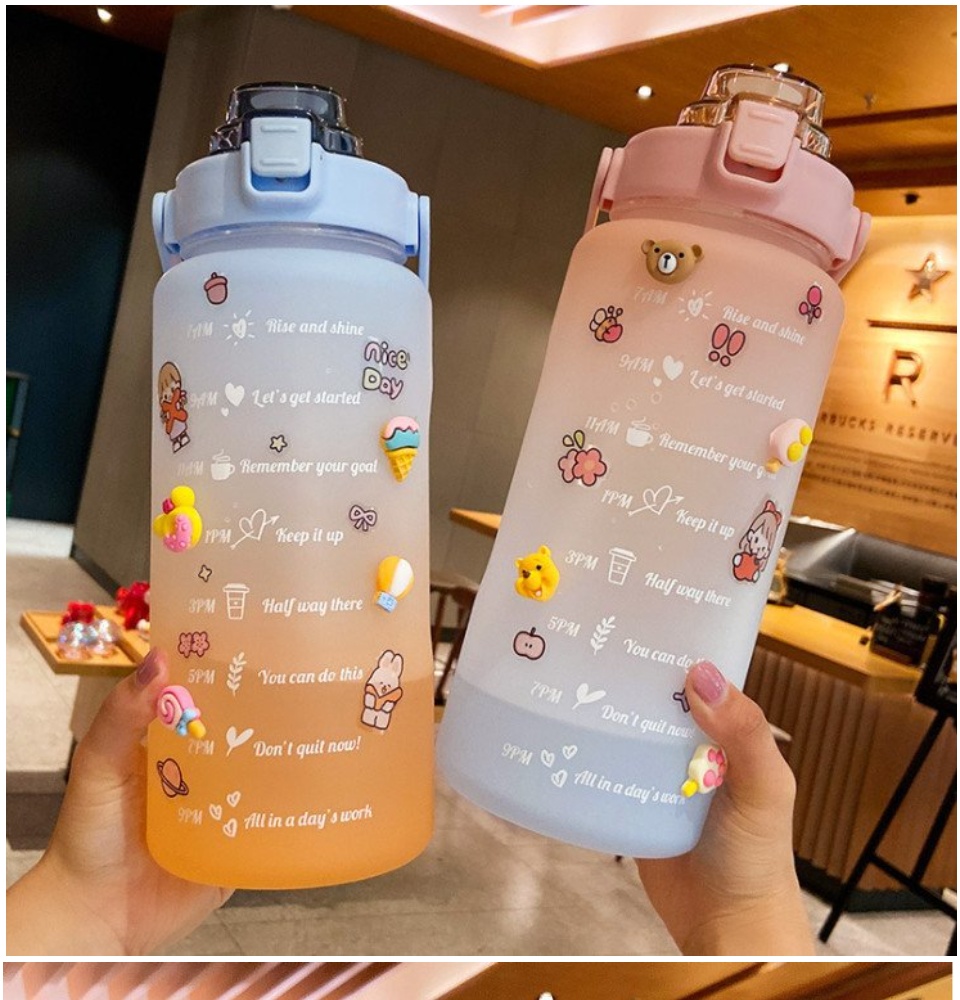 Bình Nước 2 Lít Nữ Cute Tặng Kèm Sticker Có Vạch Báo Giờ Uống Nước Tiện Lợi Chất Liệu Tốt An Toàn Cho Sức Khỏe, bình nước cute nữ, bình đựng nước 2 lít, bình đựng nước, bình giữ nhiệt 2 lít 6