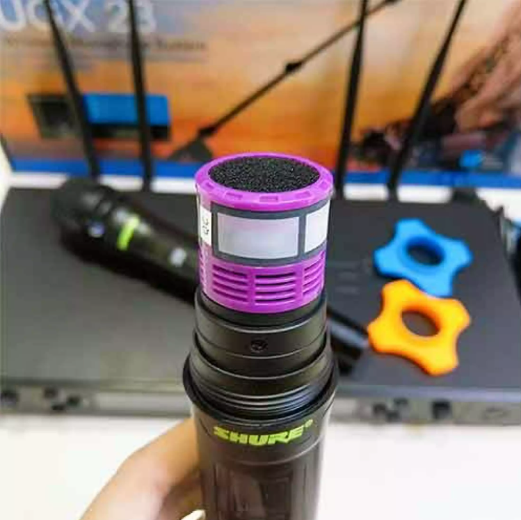 Micro Karaoke Không Dây SHURE UGX-23 Cao Cấp - Micro Shure UGX 23 Plus ( 4 Râu )Chuẩn Main Đỏ , Có Chế Độ Tự Ngắt, Sóng UHF Cực Khỏe, Mic Bắt Tiếng Cực Nhạy, Hát Karaoke Cực Hay, Siêu Chống Hú, Màn Hình Led Hiển Thị