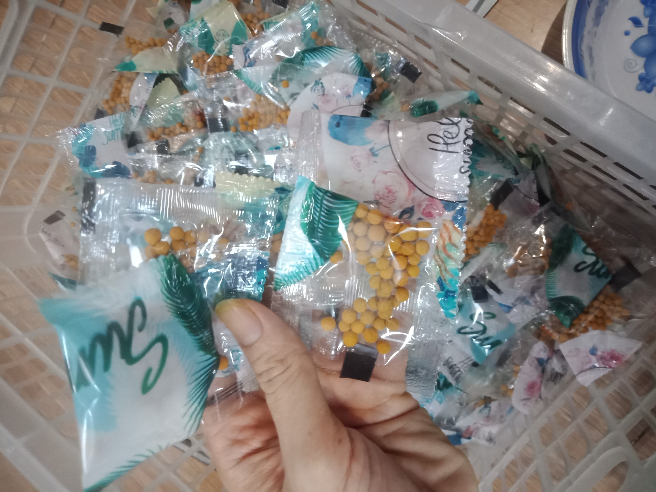 VIÊN NGHỆ - MẬT ONG- HOA CÚC 30 Túi Nhỏ Giảm Nám Da, Đẹp Da, Giảm Đau Dạ dày Hiệu quả, Trà Đông Y Việt