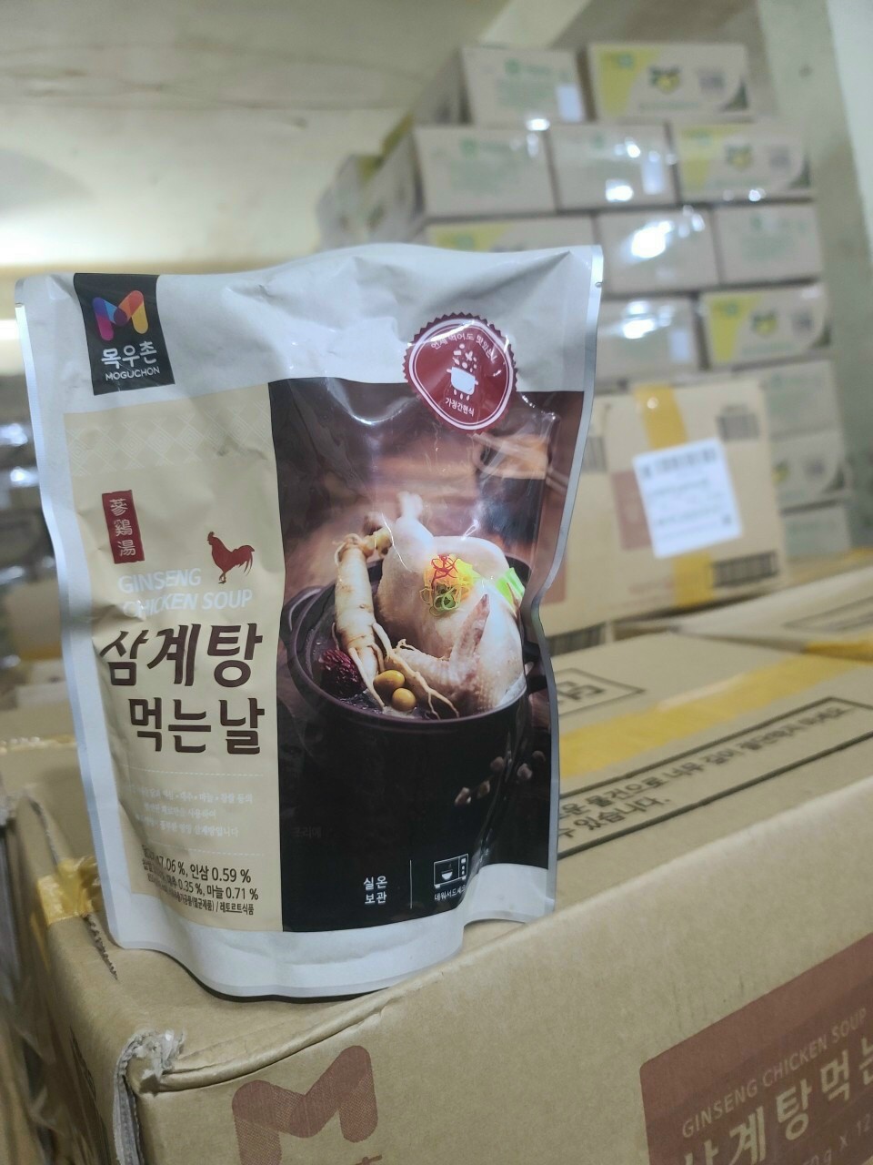 Canh gà hầm sâm Hàn Quốc túi lớn 850g