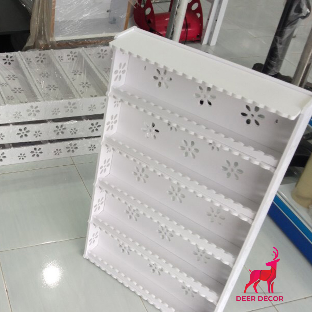 Kệ Để Đồ Nail, Để Nước Sơn Treo Tường Loại Lớn - DEER DECOR