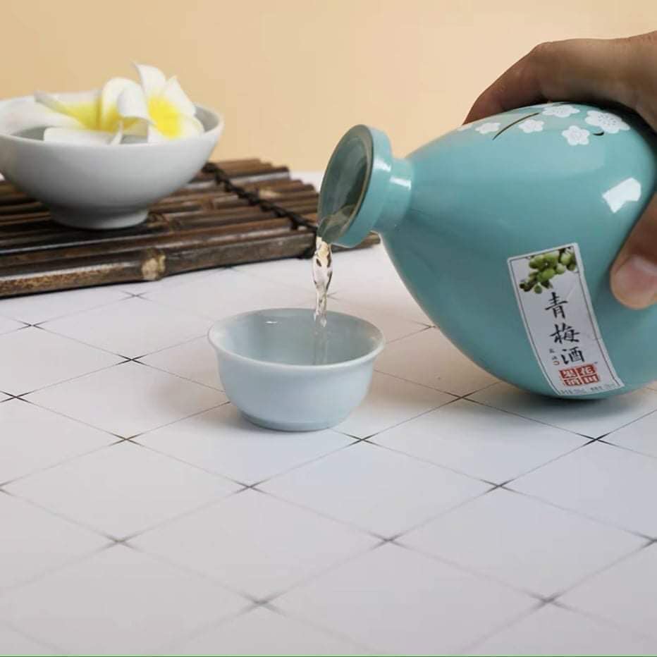 Bình đựng rưou nữ nhi hồng, hoa văn cổ trang, dung tích 500ml