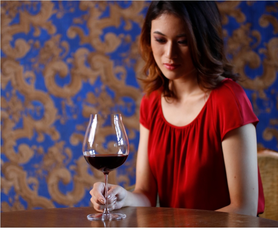 Ly rượu vang pha lê RIEDEL VERITAS RESTAURANT NEW WORLD PINOT NOIR/NEBBIOLO/ROSÉ CHAMPAGNE 800ml 0449/67