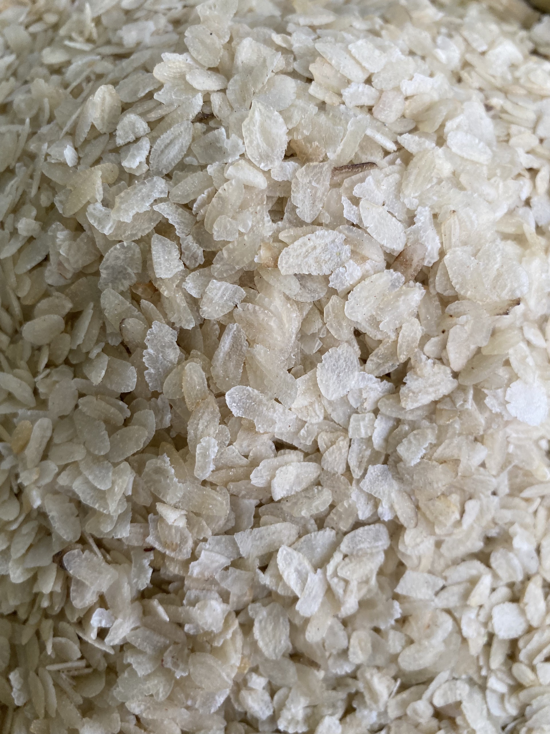 Cốm dẹp ?trắng loại to dày, ngon và thơm (cốm làng vòng món quà của tuổi thơ) - không màu